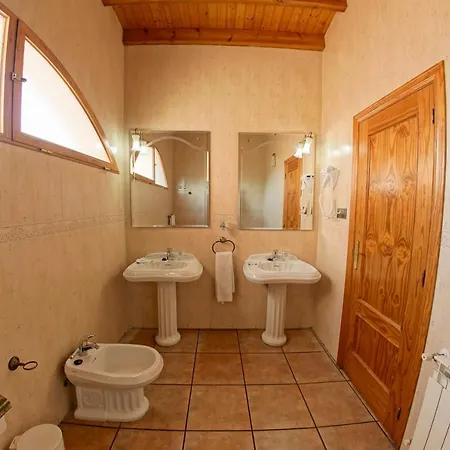 Alfonso Viii Hotel