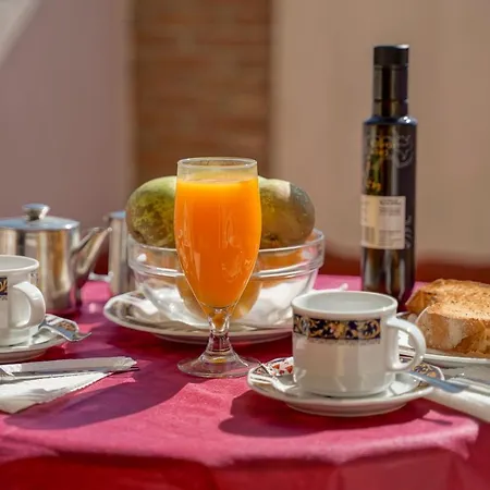 Hotel Alfonso Viii Santa Elena