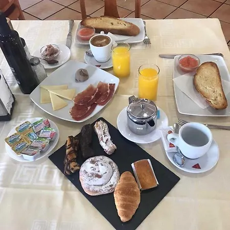 Hotel Alfonso Viii Santa Elena